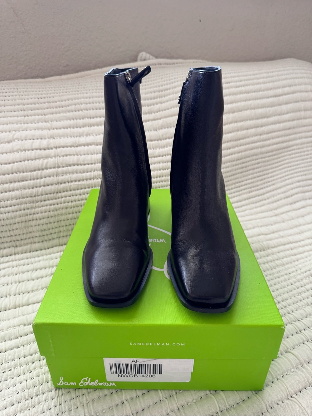 NIB Sam Edelman Winnie Black Leather Square Toe Booties Size 8.5